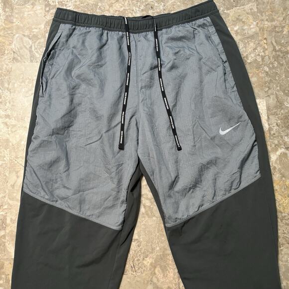Nike Running Joggers Mens Large Grey Reflective Therma Ankle Zip CU5518 - Picture 1 of 12